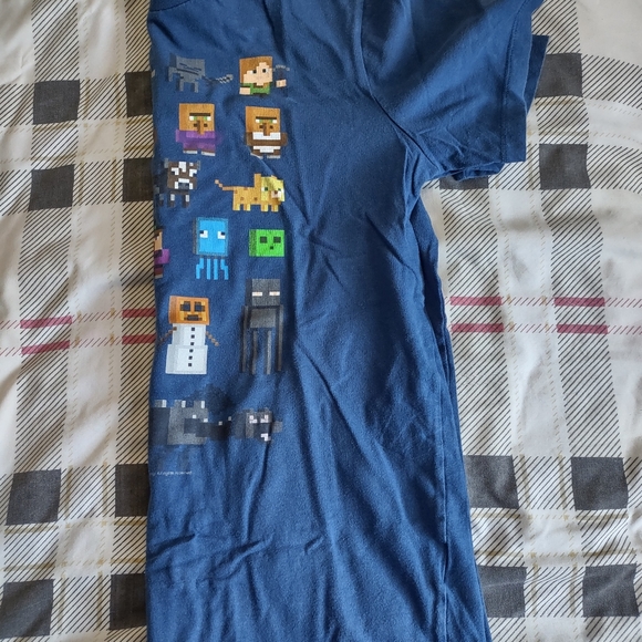 Old Navy Boys Tee Shirt - Picture 3 of 4